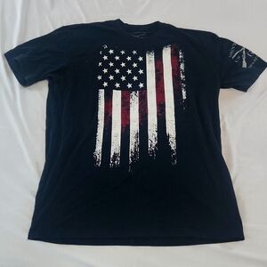 Grunt Style black shirt sz Large